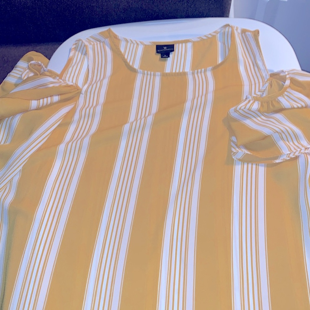 Worthington Lg blouse off the shoulder sleeve